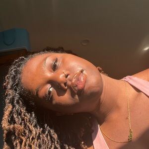 Meet your Posher, Maisha